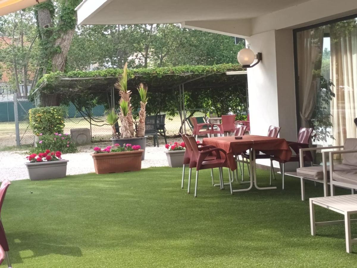 Hotel Bologna Misano Adriatico Dış mekan fotoğraf